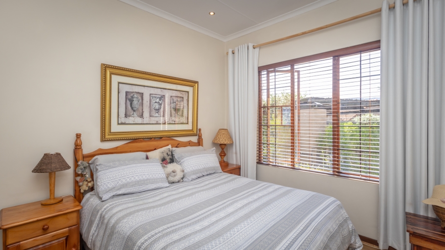 3 Bedroom Property for Sale in The Coves North West